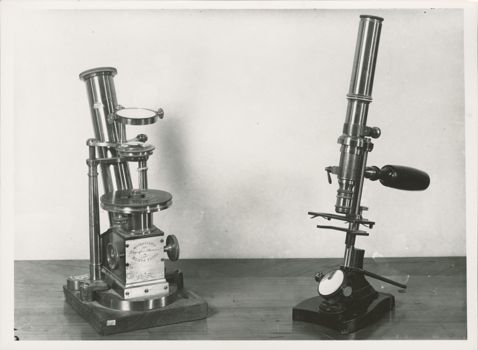 Microscopes from the Museo Galileo after the flood
