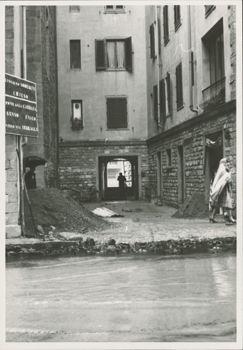 Via dei Bardi after the flood